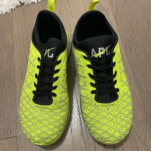 APL Techloom Phantom sneakers